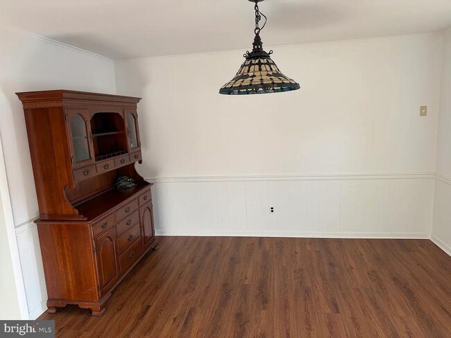 Building Photo - 108 S Carolina Rd