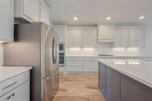 Building Photo - 29803 Breezy Pnes Lp