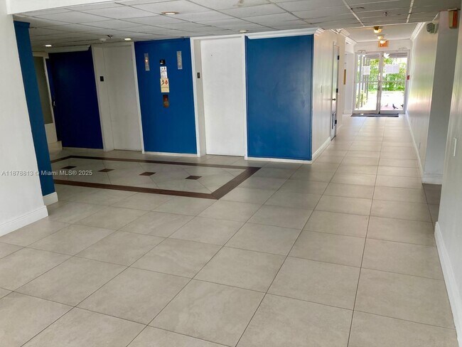 Building Photo - 16450 NW 2nd Ave