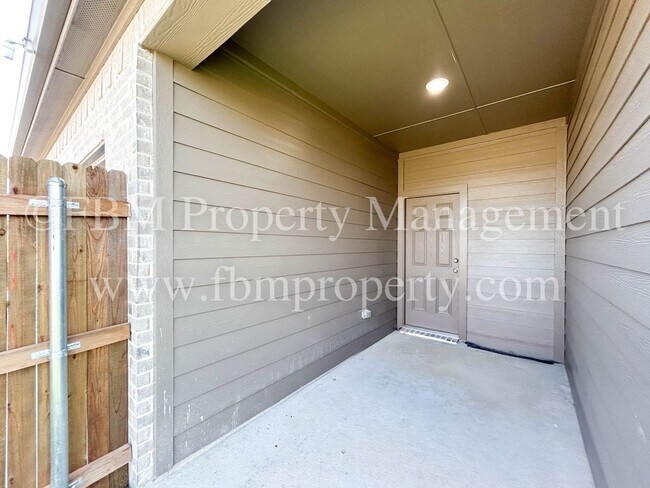 Building Photo - 1773 Ethereal Ln