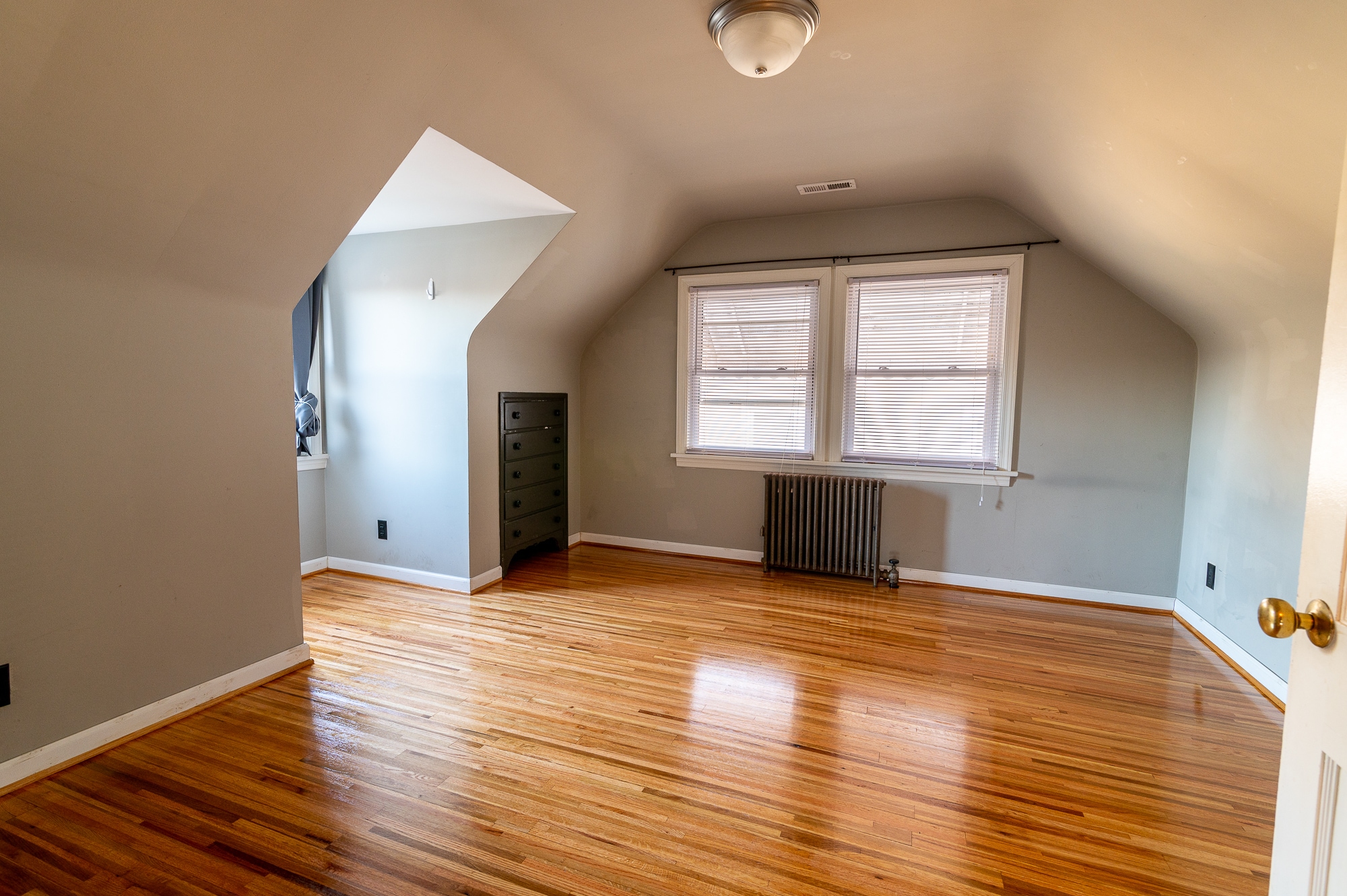 Building Photo - 1145 Lindsay St