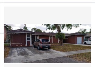 Building Photo - 13941 Lake Placid Ct