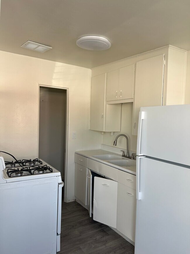 Interior Photo - Kleindale Apartmants