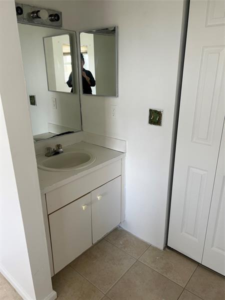 Building Photo - 2457 NW 56th Ave