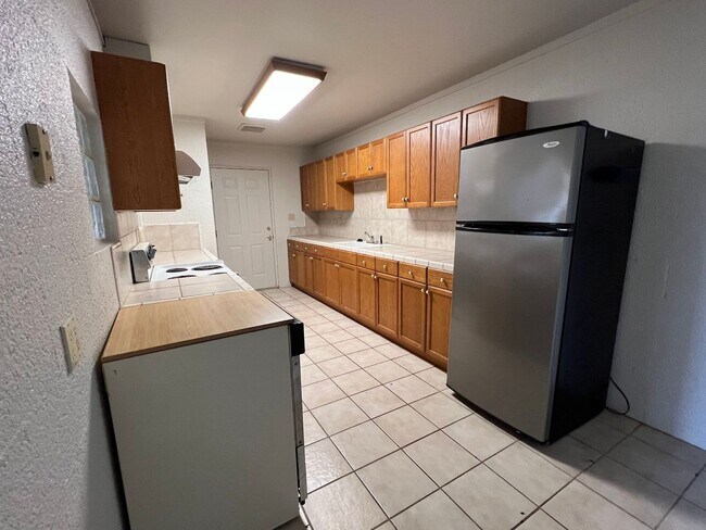 Building Photo - Gated Country Home for rent