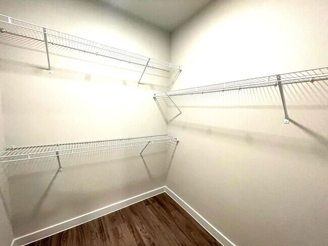 Building Photo - 5901 Co Rd 277