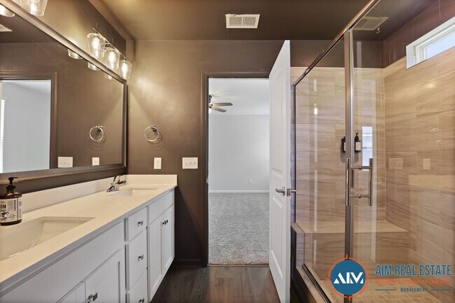 Building Photo - Spacious and Modern 4BR Home in Millstone ...
