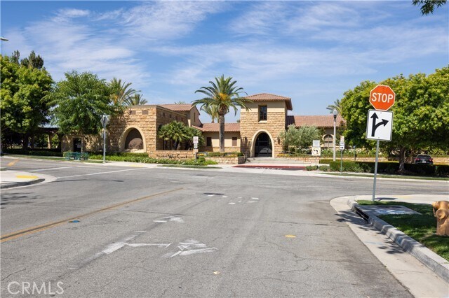 Building Photo - 24153 Paseo del Rancho Dr