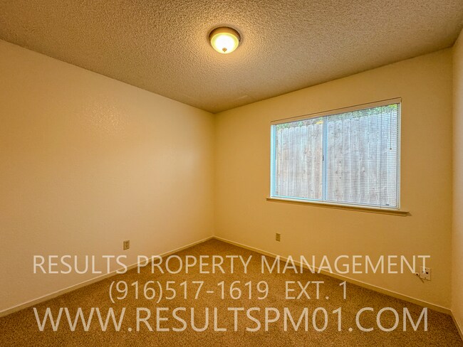 Building Photo - Stanford Ranch 3 Bedroom beauty!