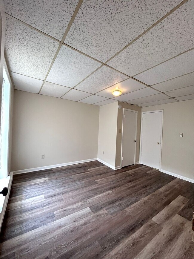 Building Photo - 132 Cumberland St