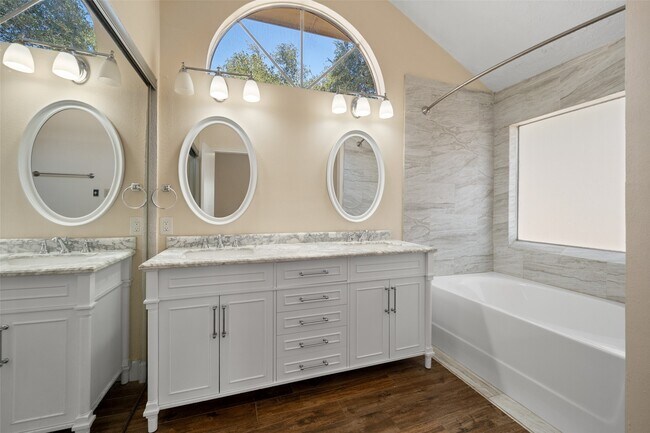 Building Photo - 5434 Garden Village Dr