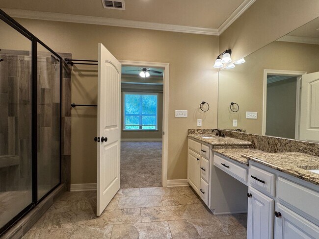 Building Photo - 11248 Fox Trail