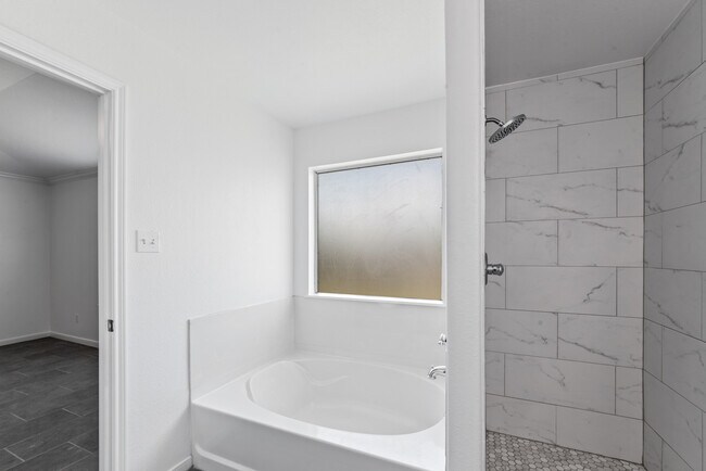 Building Photo - 13112 Trail Manor Dr