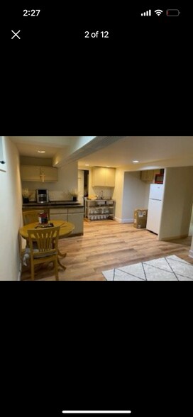 Building Photo - 2462 Oceanside Rd