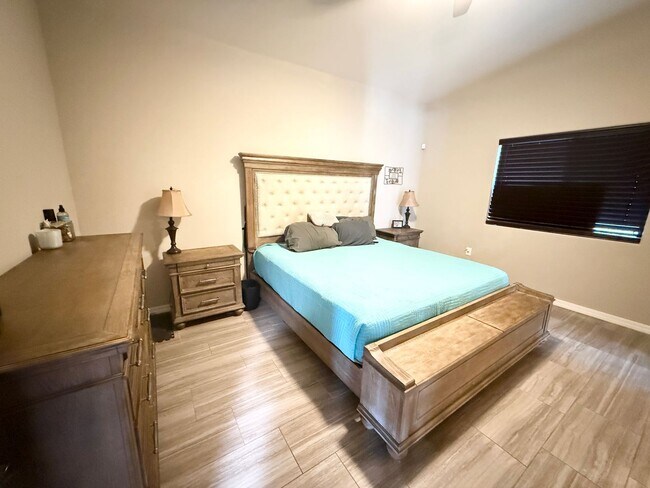 Building Photo - This home has EVERYTHING and is ready for you!