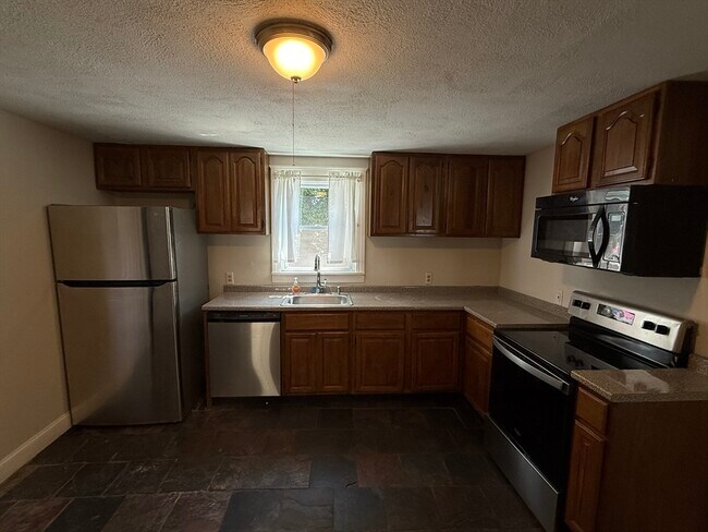 Building Photo - 38 Tatman St
