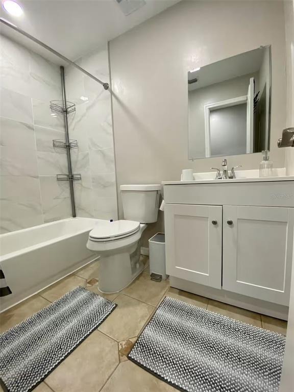 Building Photo - 8024 Candlewoode Dr