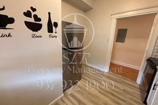 Building Photo - 203 S Broad St