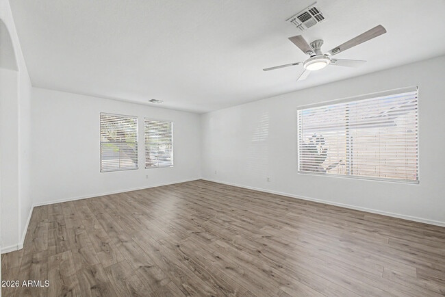 Building Photo - 9631 W Kirby Ave