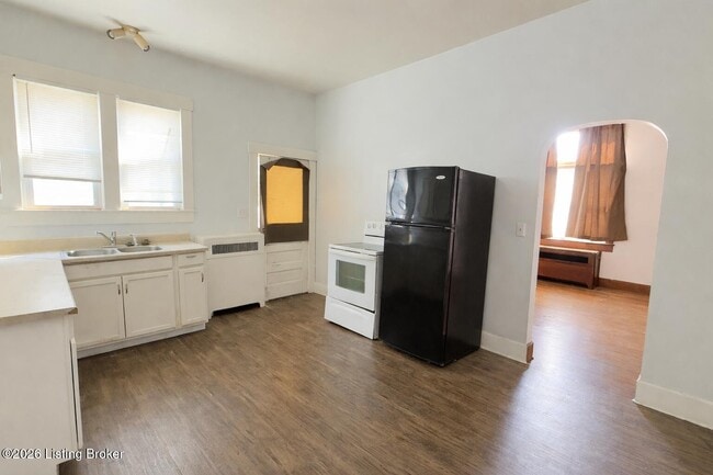 Building Photo - 2121 Culbertson Ave