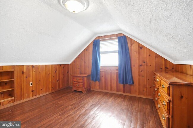 Building Photo - 20 Chester Cir