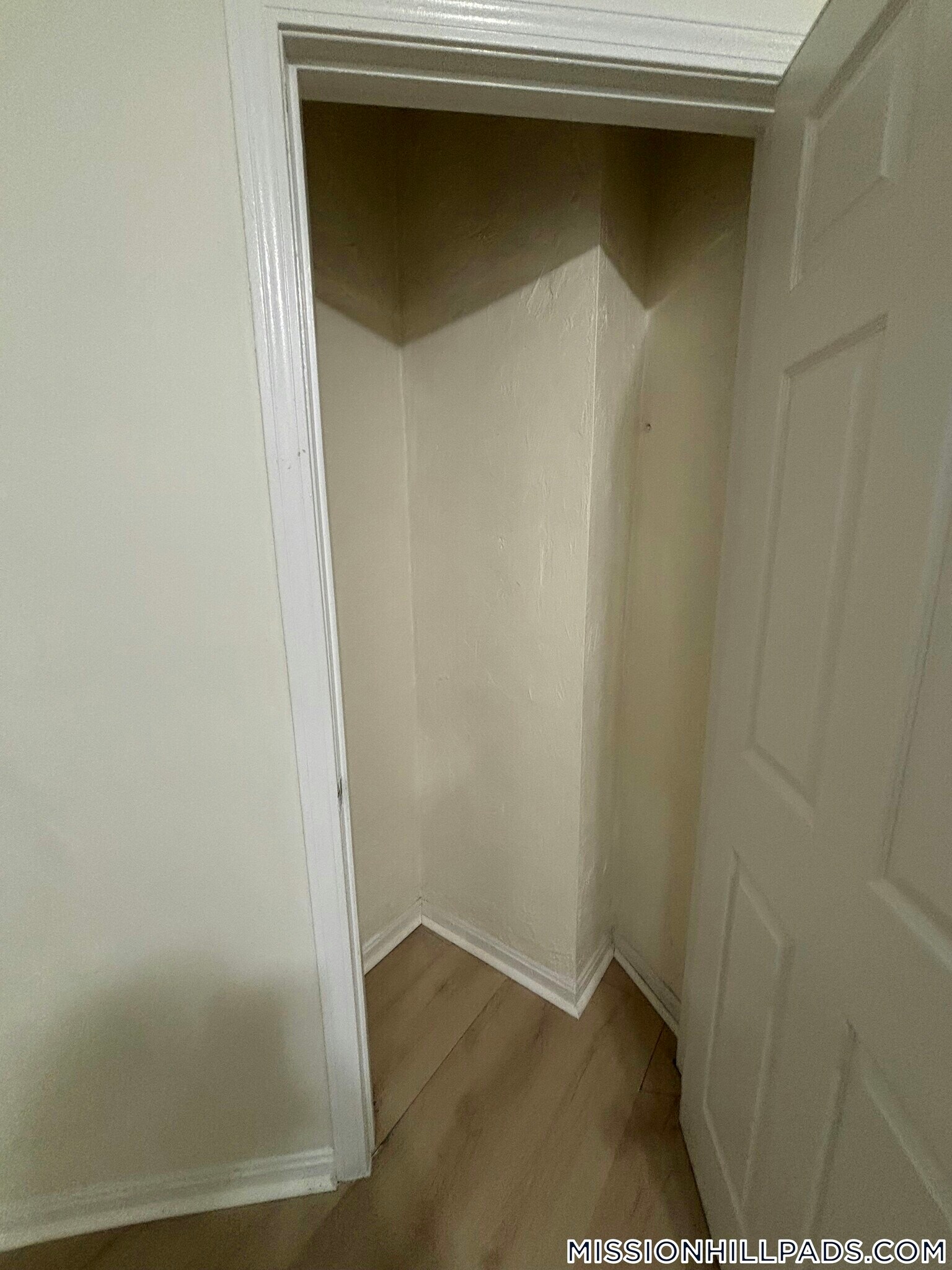 Building Photo - 1460 Tremont St