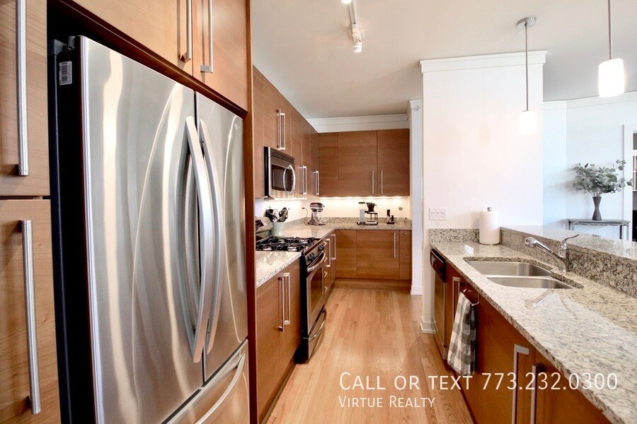 Building Photo - 1570 Elmwood Ave