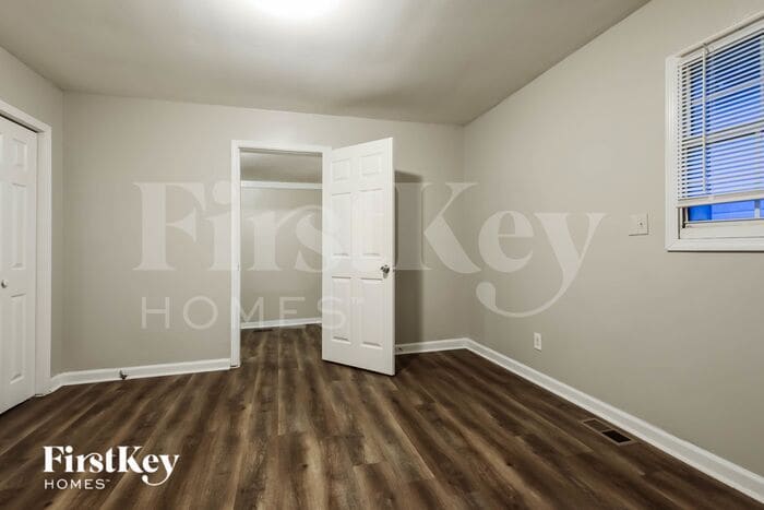 Building Photo - 3520 Conley St