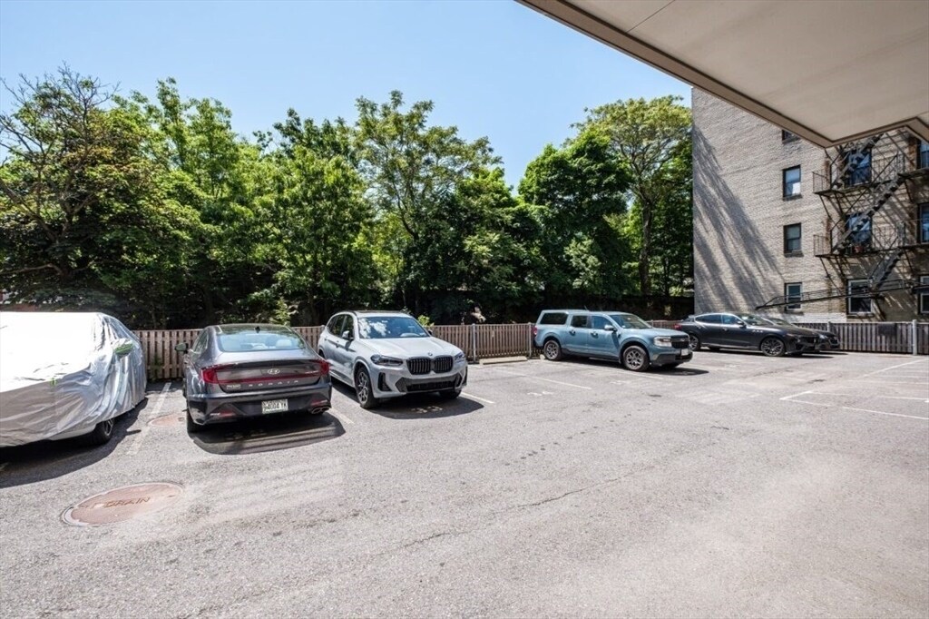 Building Photo - 1691 Commonwealth Ave