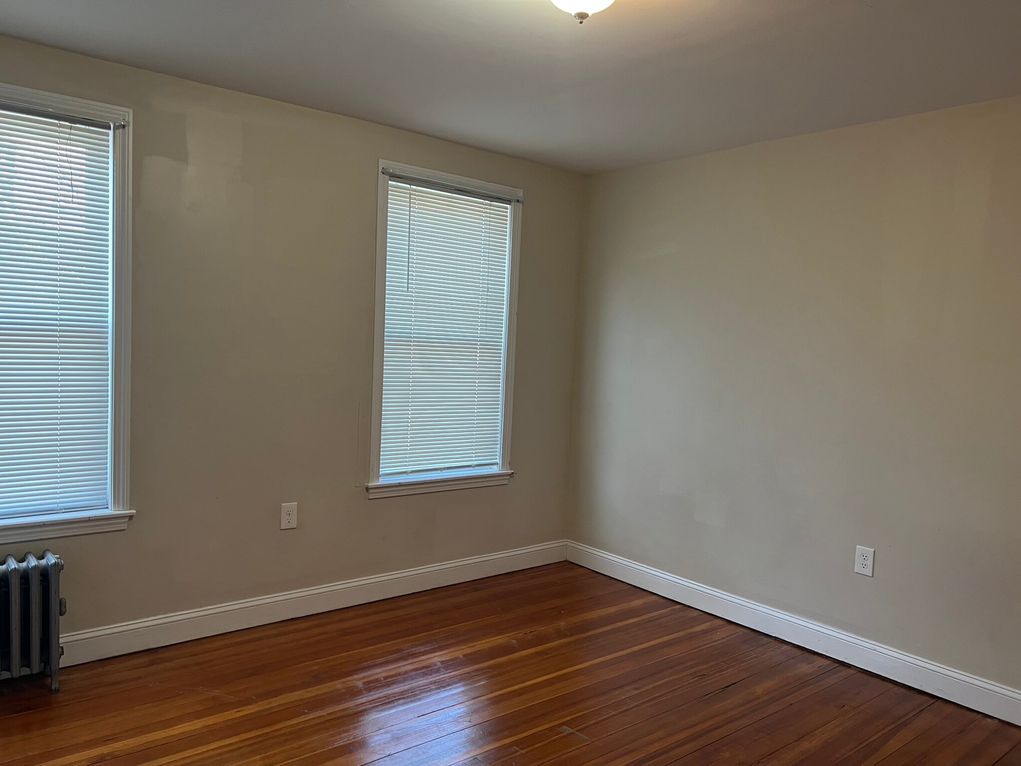 Building Photo - 179 Belmont St