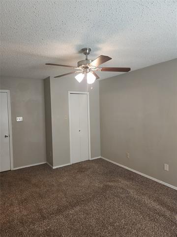 Building Photo - 828 Woodrock Dr
