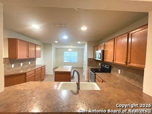 Building Photo - 1317 Wagon Wheel