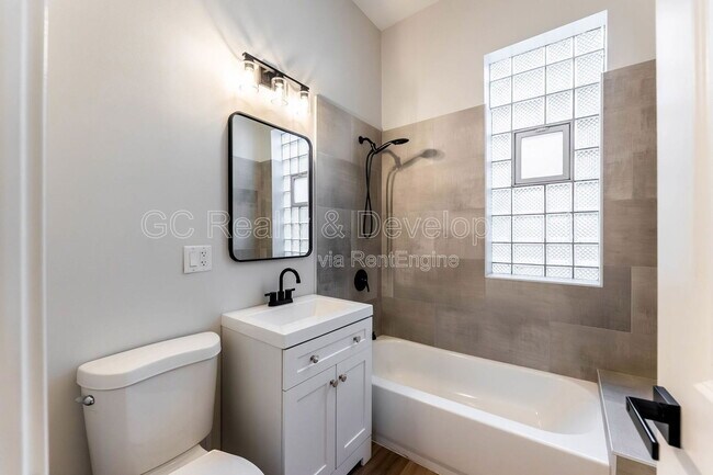 Building Photo - 4241 S Calumet Ave