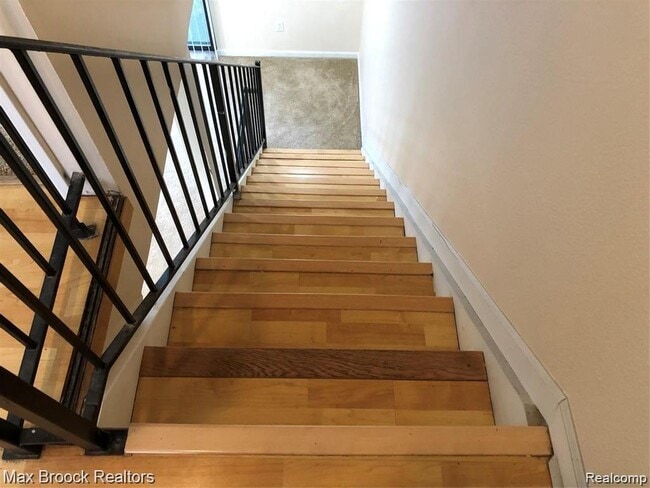 Building Photo - 1653 Wimbledon Dr