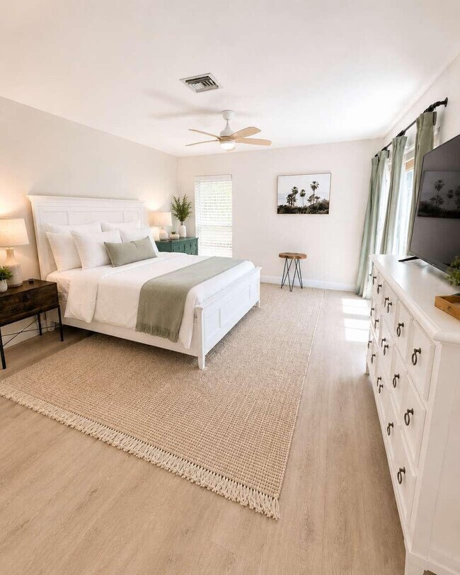Building Photo - 2932 Banyan Blvd Cir NW