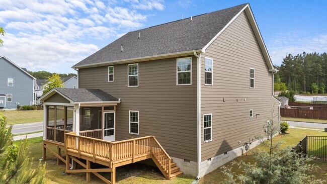 Building Photo - 3700 Horton Hill Dr