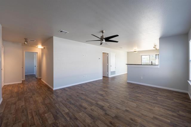 Building Photo - 1705 Willow Way