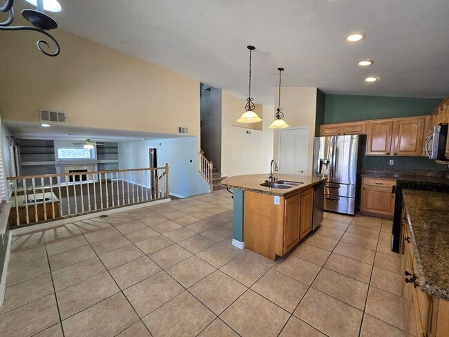 Building Photo - Don’t wait for summer, your pool home is ready now!!! 4 Bedroom, NW Las Vegas