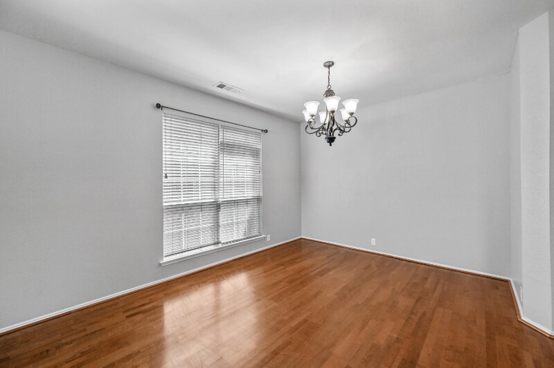 Building Photo - 3005 Manor Green Blvd