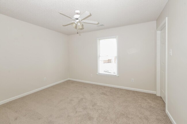 Building Photo - 8267 Post Creek Cove
