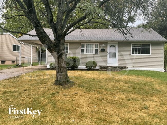 Building Photo - 915 Campion Ln