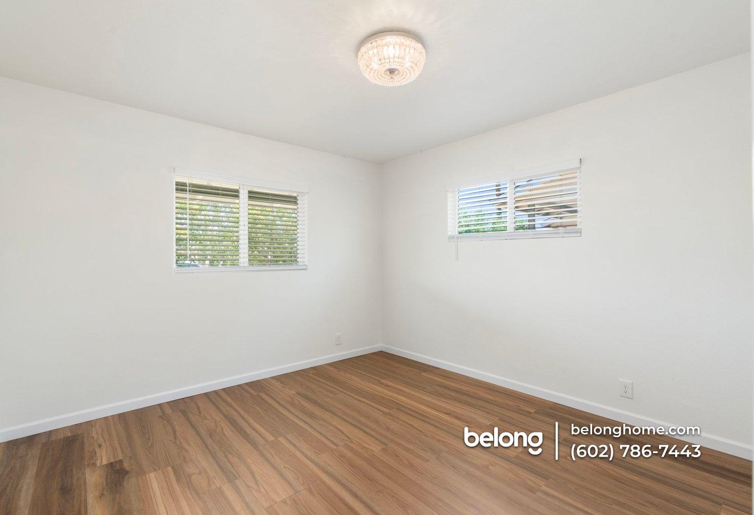 Building Photo - 3313 N 43rd Pl