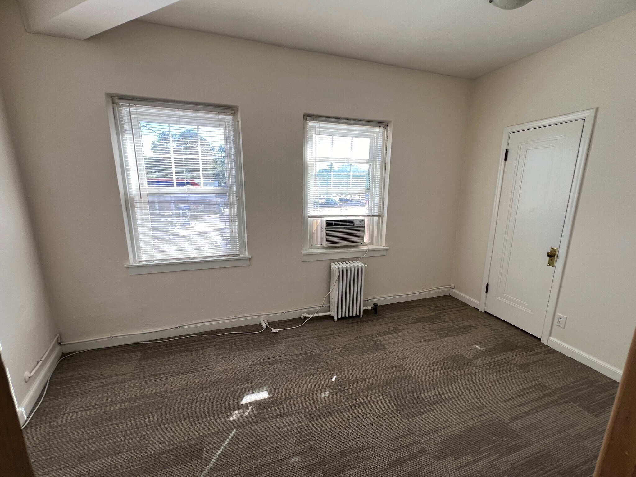 Bedroom #1 - 3900 Sunnyside Rd