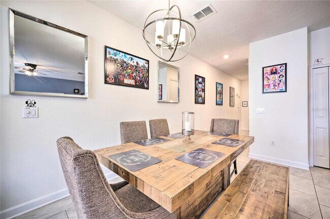 Building Photo - 8988 Stinger Dr