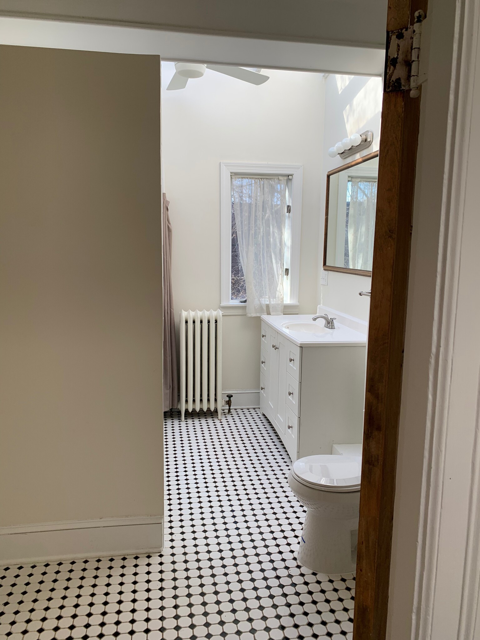 Upstairs Bathroom - 3322 17th St NW