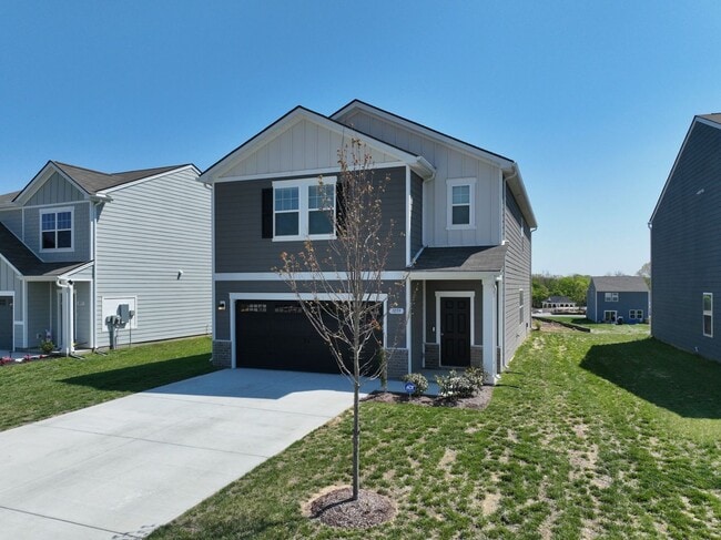 Building Photo - **RARE FIND: LIKE NEW, ONE-OWNER, 5-BED, 3-BATH HOME BUILT IN 2025 IN A NEIGHBORHOOD WITH RESORT-...