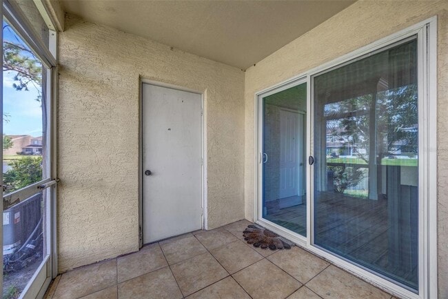 Building Photo - 6127 Bayside Key Dr