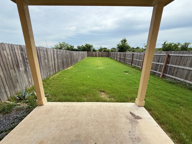 Building Photo - 3bd/2.5ba Two-Story Duplex in Prime Location