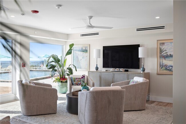 Building Photo - 1977 Gulf Shore Blvd N