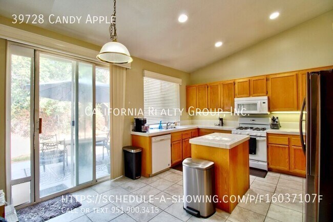 Building Photo - 39728 Candy Apple Way
